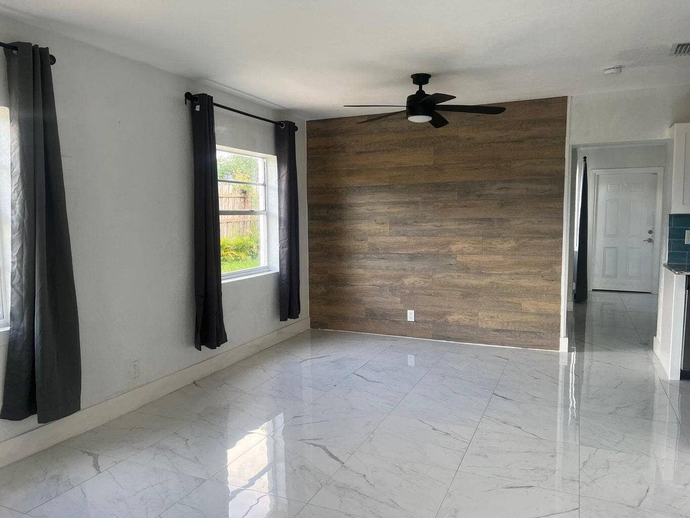 2340 Avenue M, Riviera Beach, FL 33404 2340Living