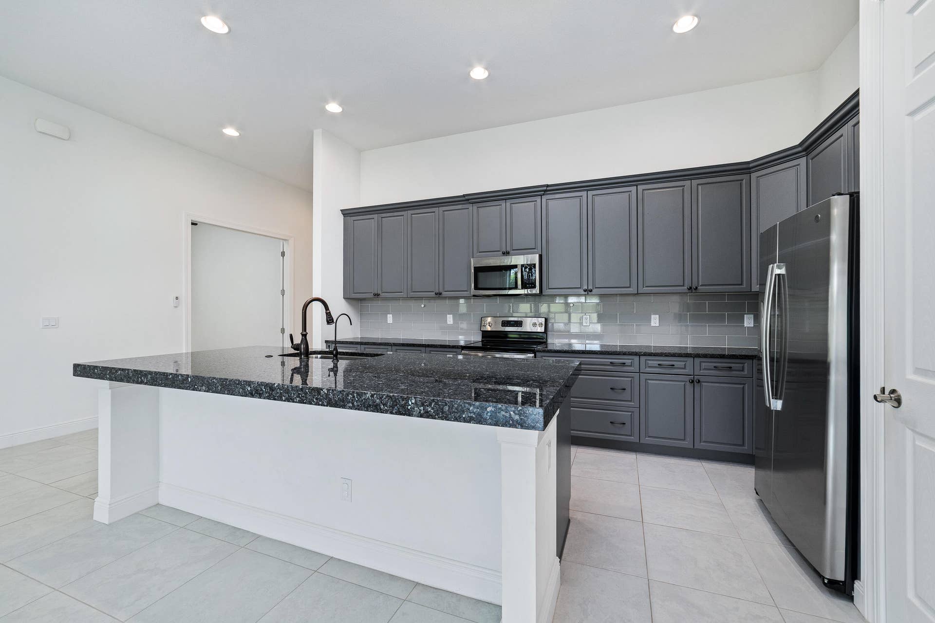 9135 SW Pepoli Way, Port St Lucie, FL 34987 DSC04406