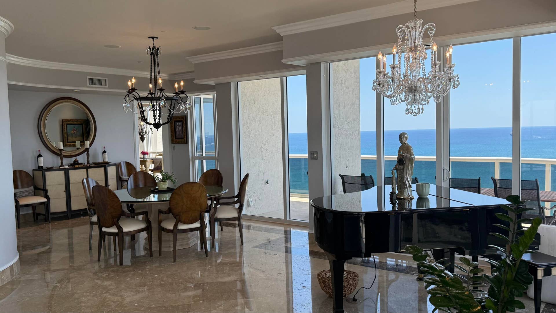 3100 N Ocean Boulevard, #2808, Fort Lauderdale, Fort Lauderdale, FL 33308 Dinning room.