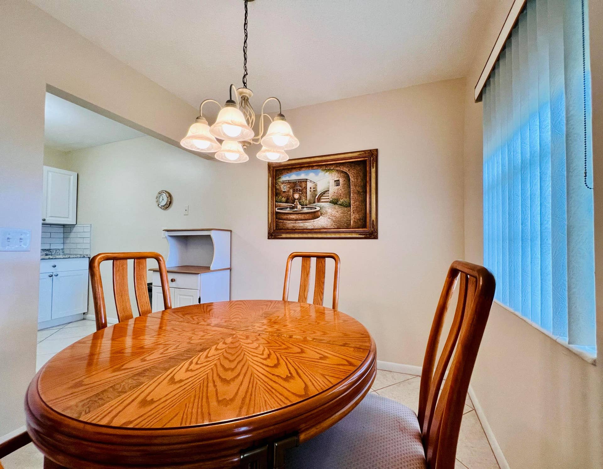 27 Sheffield B, West Palm Beach, FL 33417 Dining to Kitchen