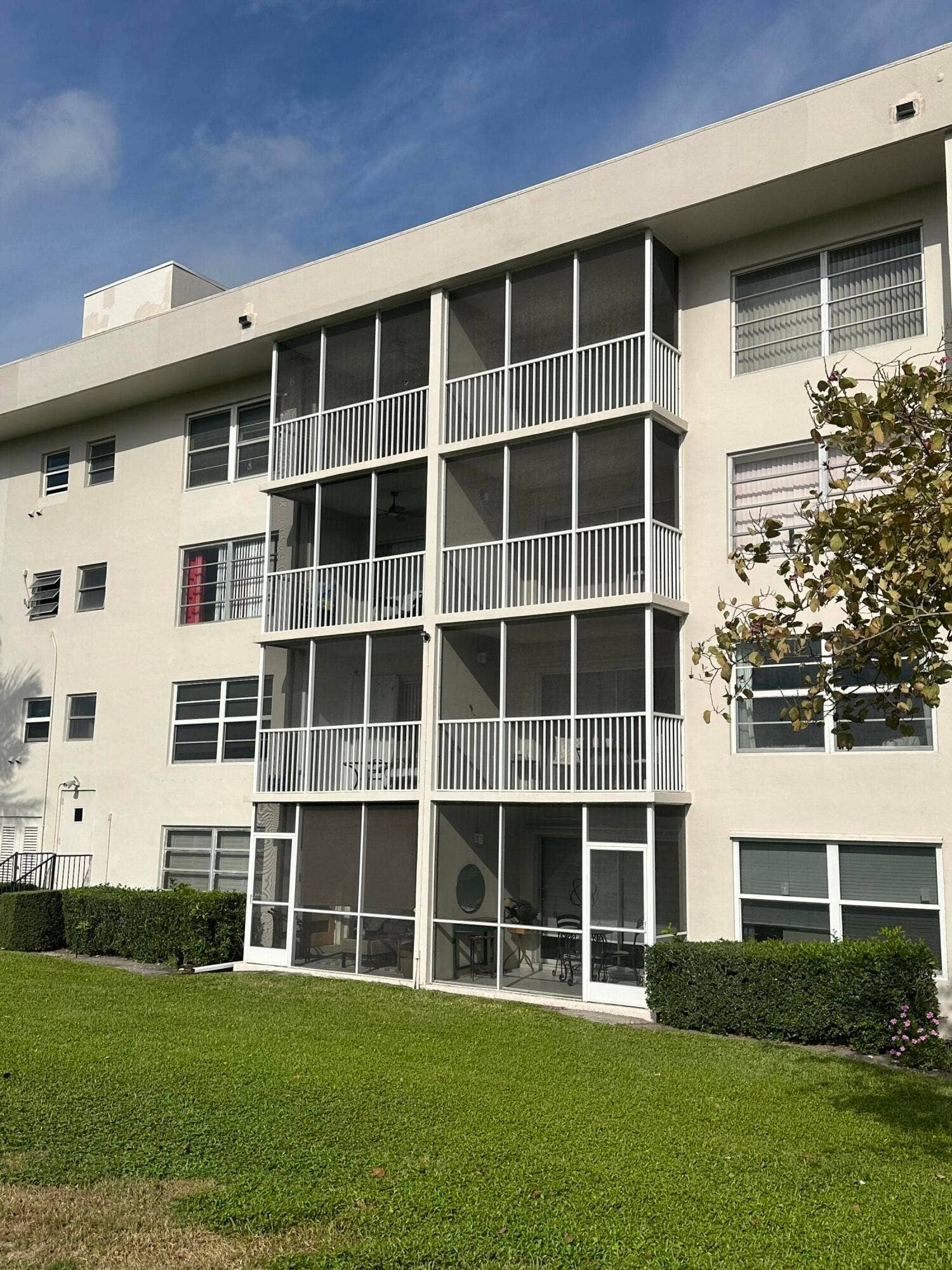 2900 Palm Aire Dr, #406, Pompano Beach, FL 33069 IMG_3493