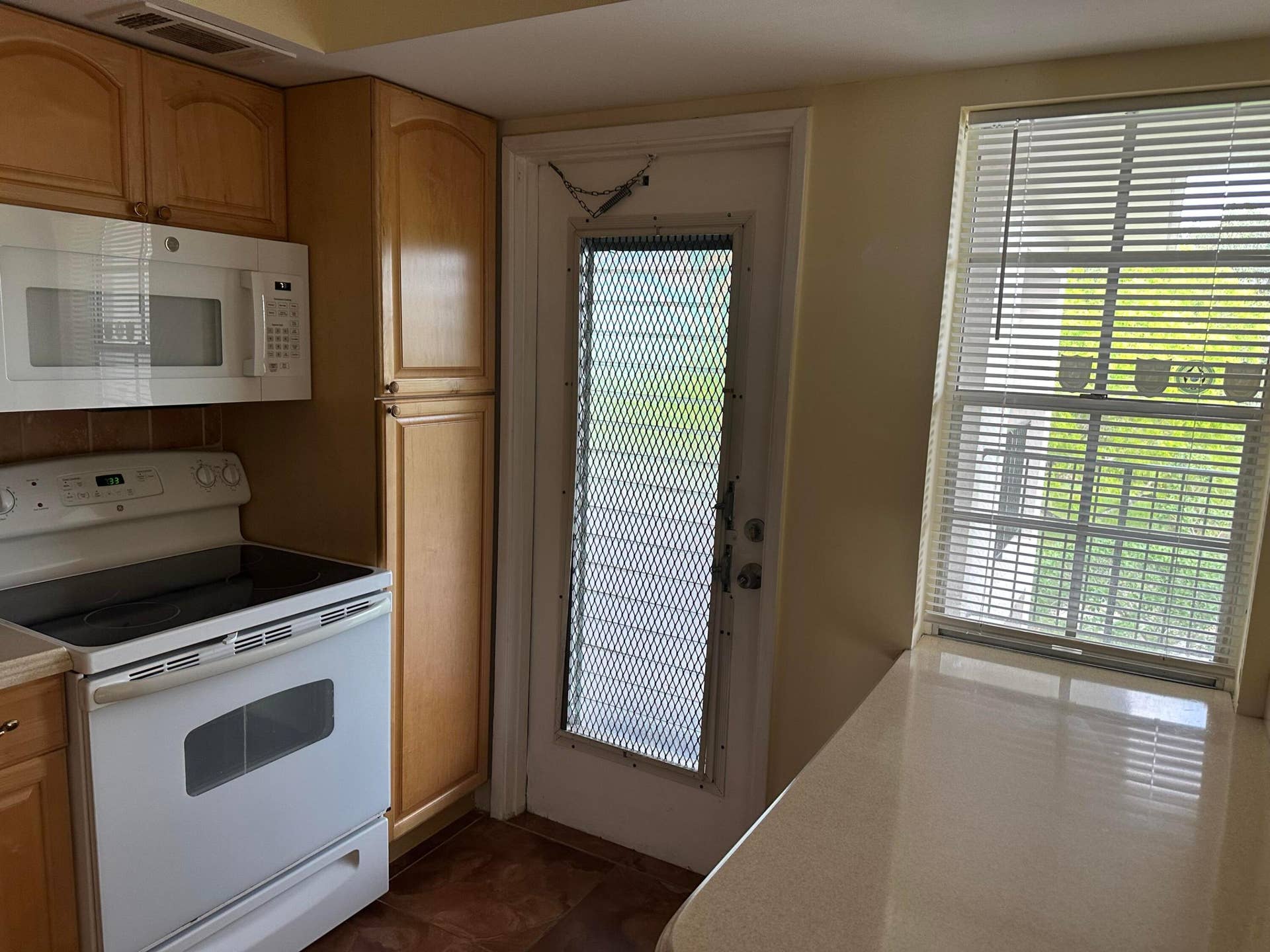 2900 Palm Aire Dr, #406, Pompano Beach, FL 33069 IMG_5079