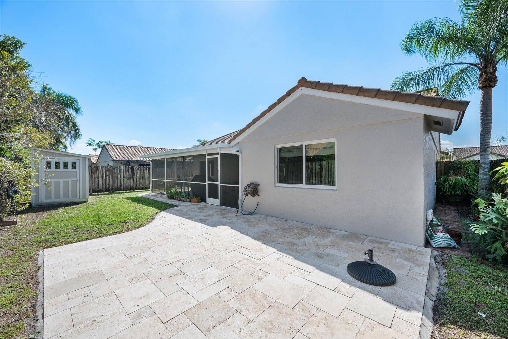 38-15541 Dover Ct_038