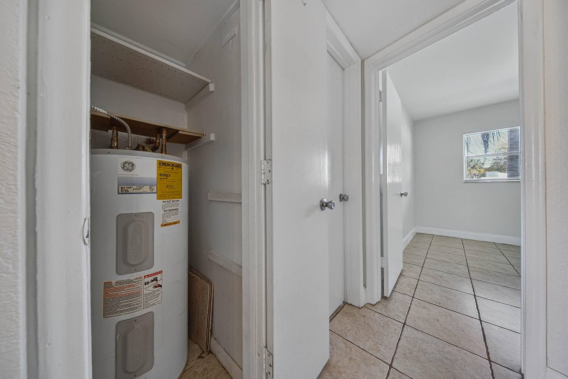 51 NE 24th Street, #4, Wilton Manors, FL 33305 Utility closet