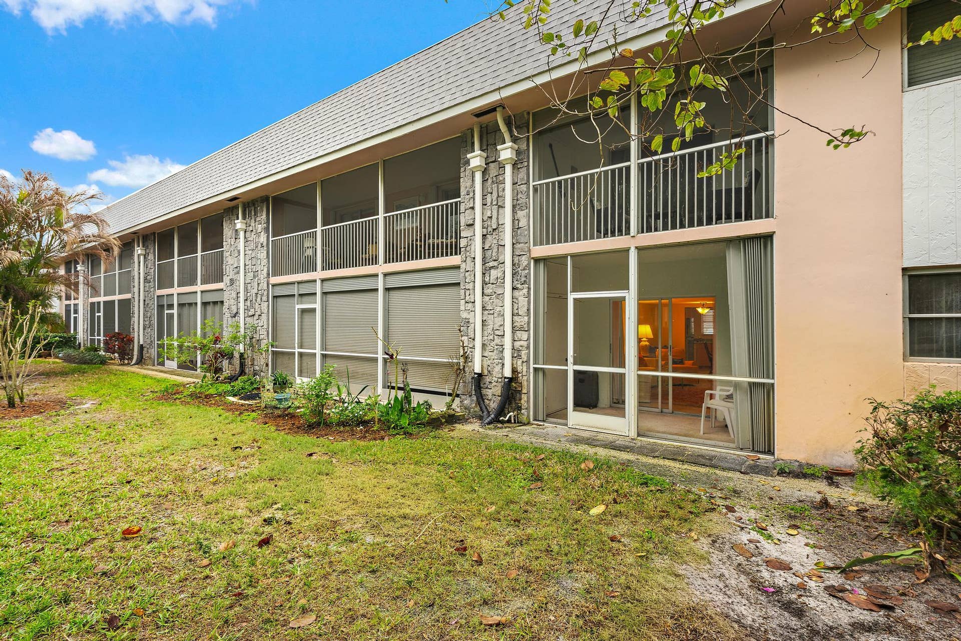 18081 SE Country Club Drive, #6-51, Jupiter, FL 33469 18081 SE Country Club Dr bldg 6 apt 51-1