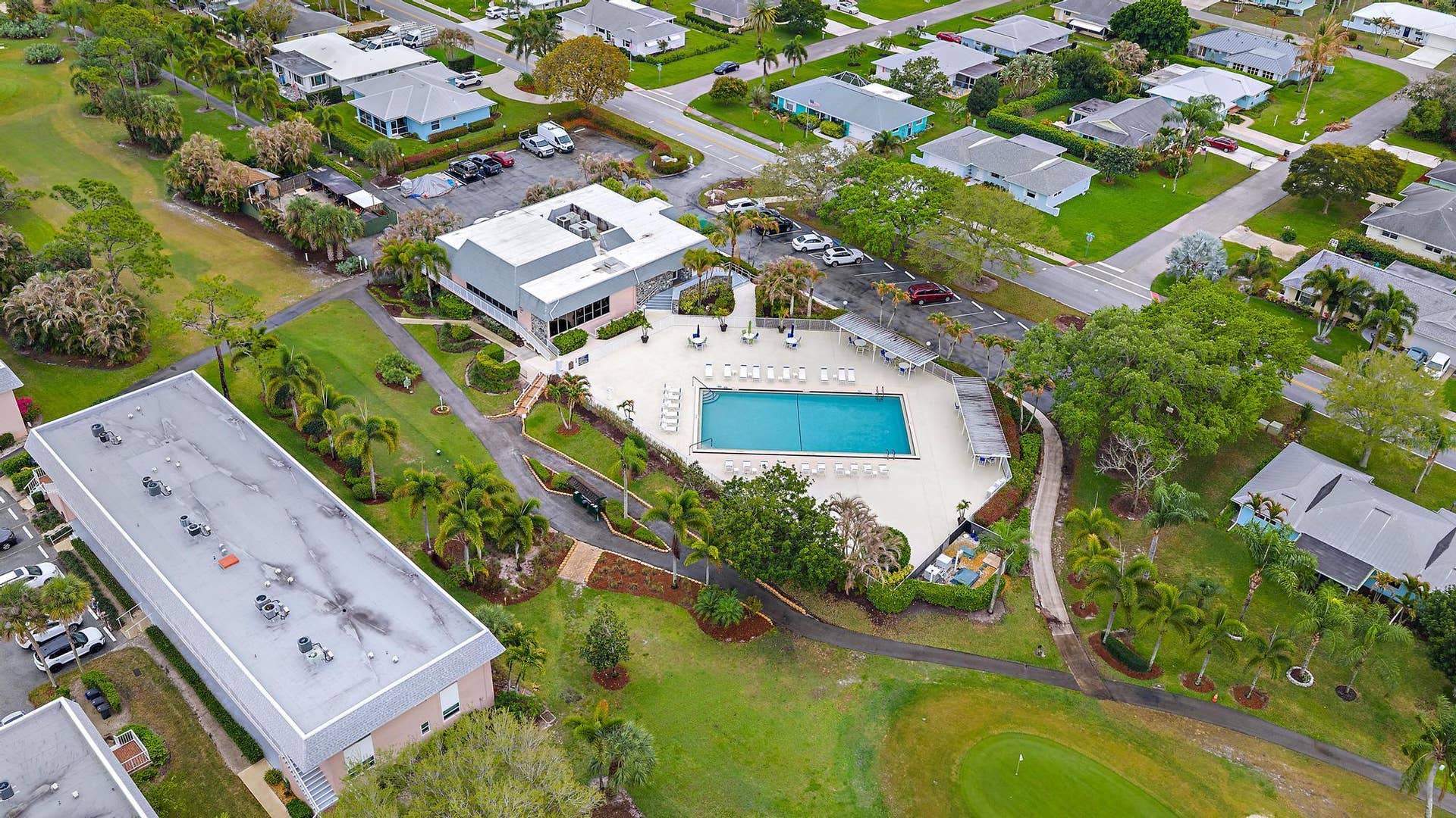 18081 SE Country Club Drive, #6-51, Jupiter, FL 33469 18081 SE Country Club Dr bldg 6 apt 51-1