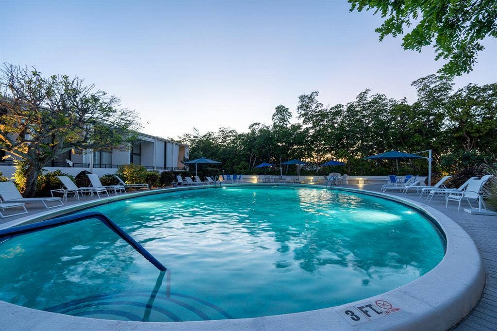 pool