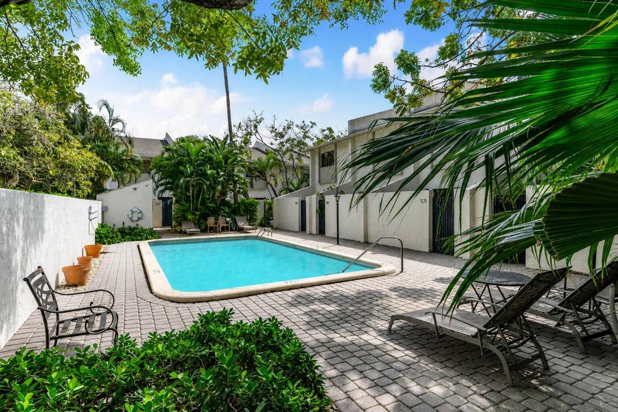 Property photo for 563 NE 7th Avenue, #1B, Fort Lauderdale, FL