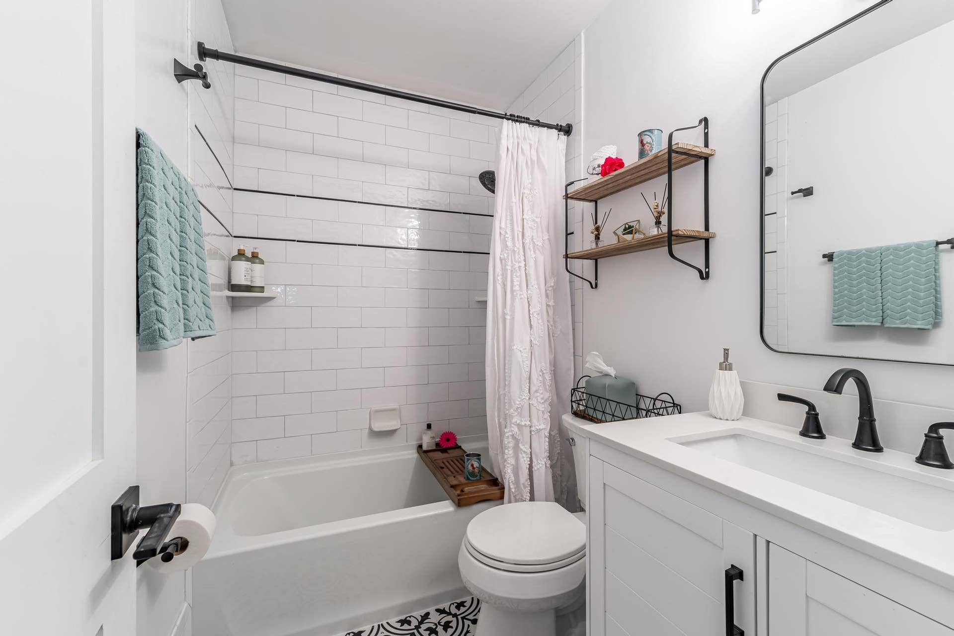 2nd Bathroom
