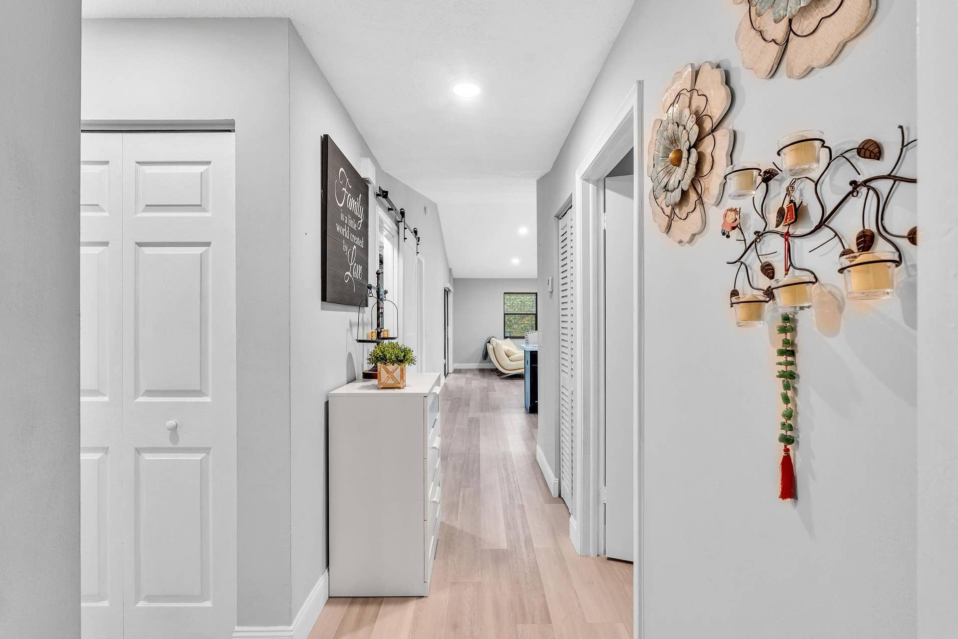 23120 Barwood Park Lane, #B, Boca Raton, FL 33433 Hall