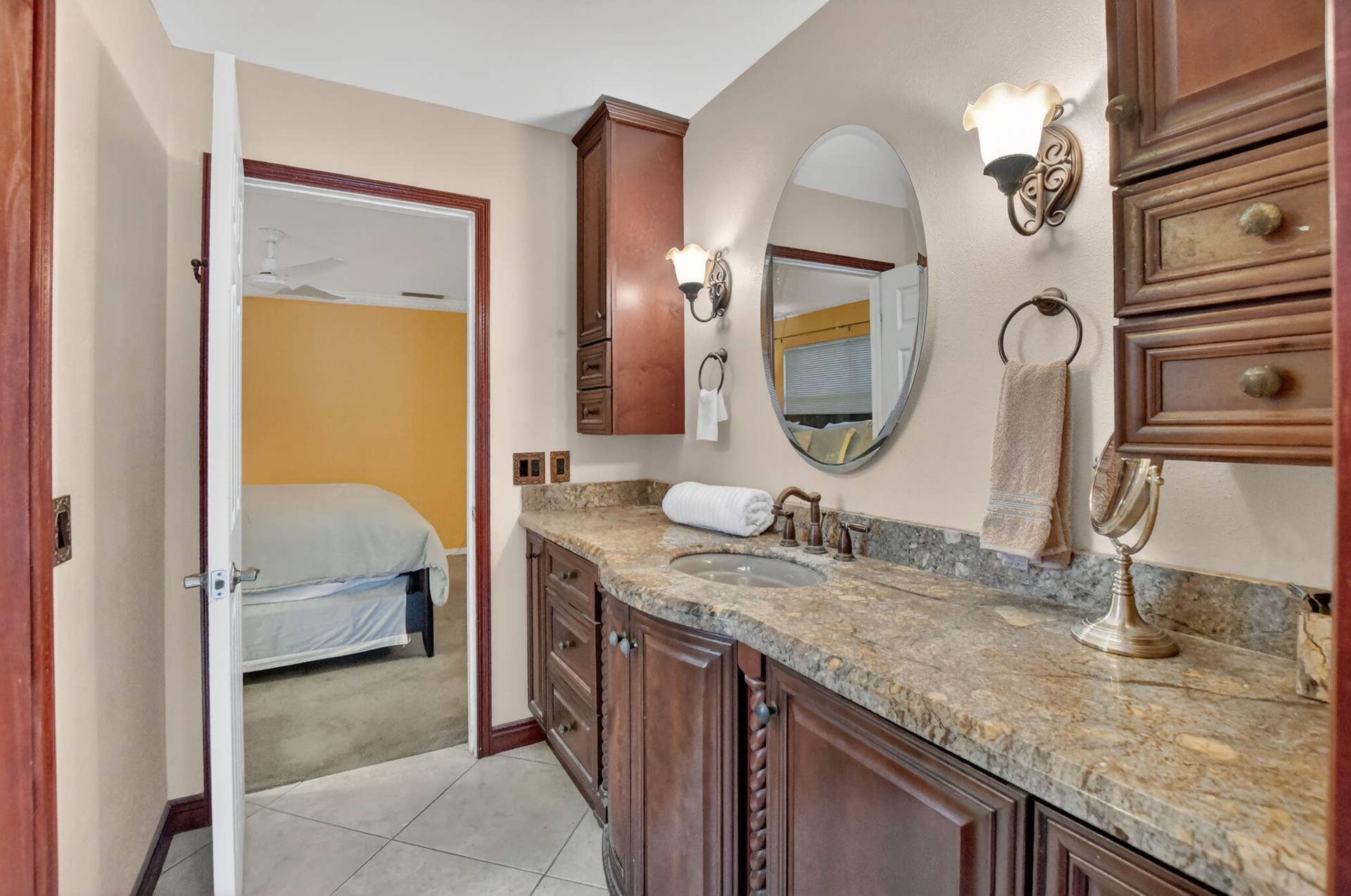 23153 SW 60th Way, Boca Raton, FL 33428 Primary Bath & Open to Office