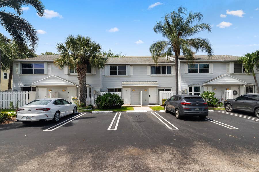 Property photo for 2521 NE 15th Street, Pompano Beach, FL