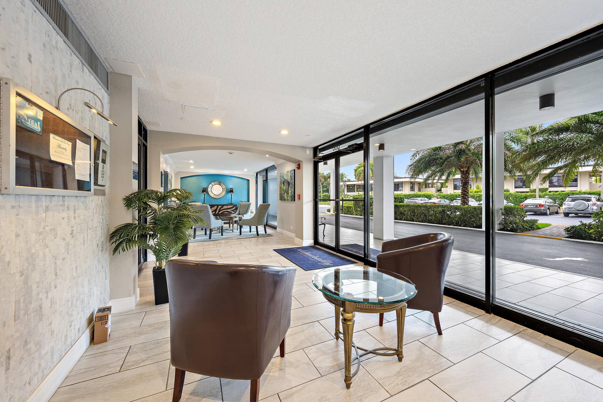 1200 Marine Way, #915 (ph7), North Palm Beach, FL 33408 Lobby Entry
