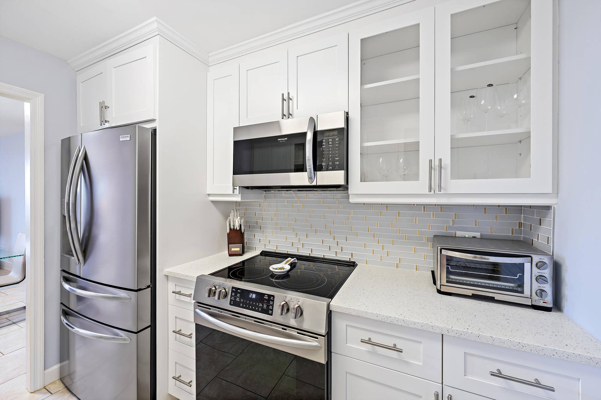 1200 Marine Way, #915 (ph7), North Palm Beach, FL 33408 Kitchen