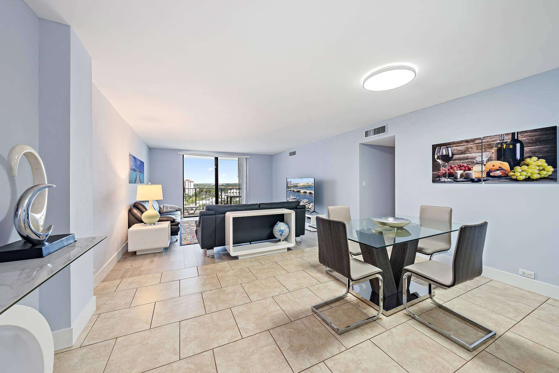 1200 Marine Way, #915 (ph7), North Palm Beach, FL 33408 Main Living Space