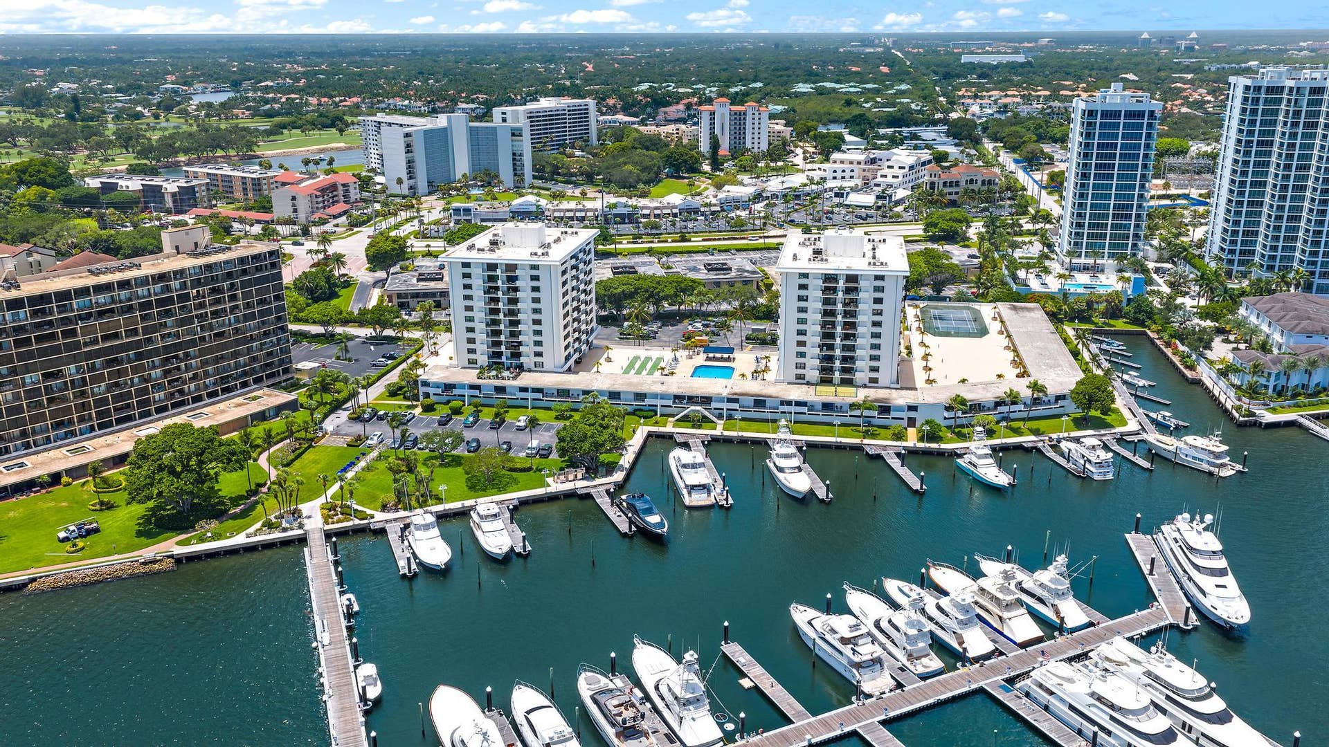 1200 Marine Way, #915 (ph7), North Palm Beach, FL 33408 Old Port Cove