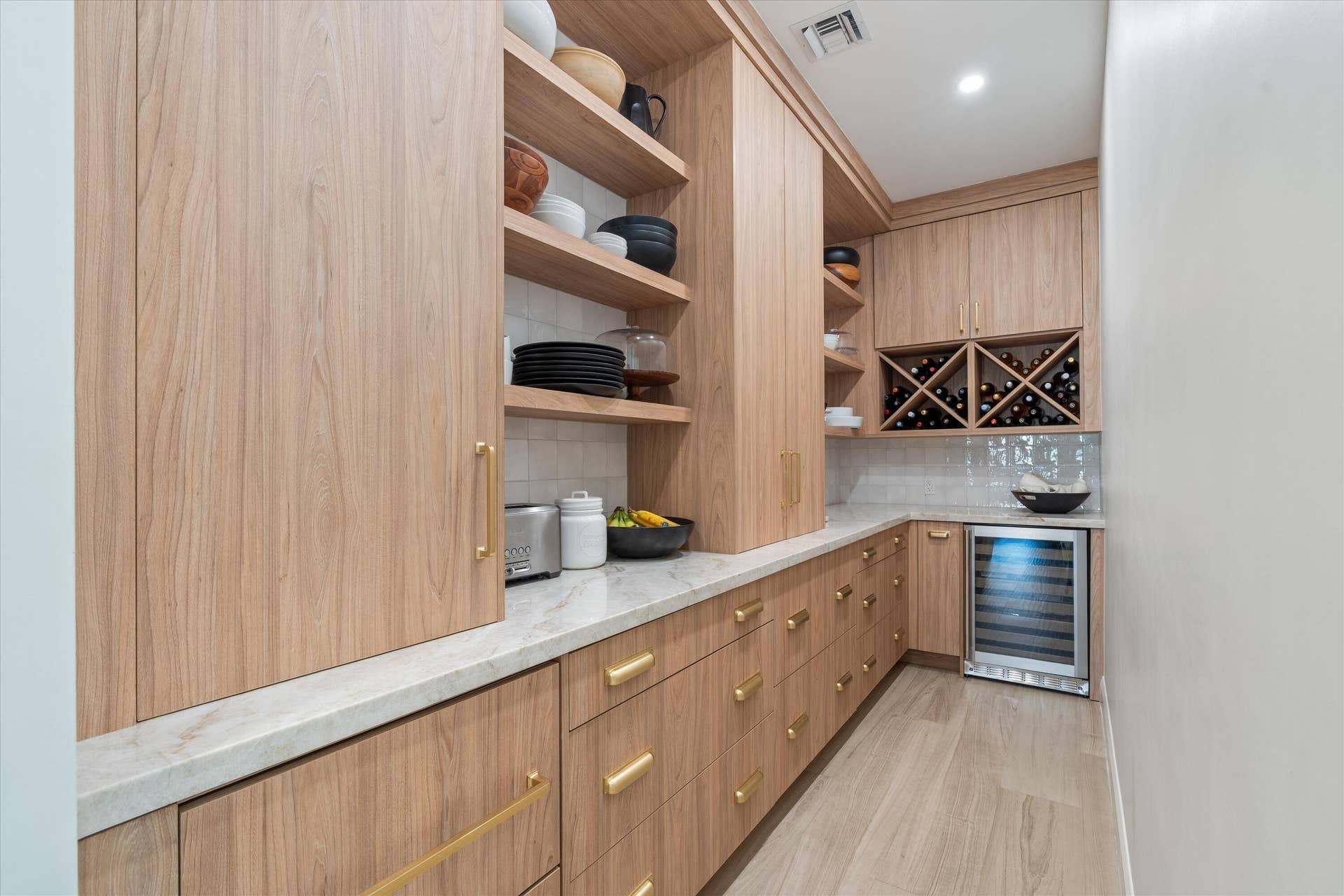 6032 NW 80th Terrace, Parkland, FL 33067 Pantry