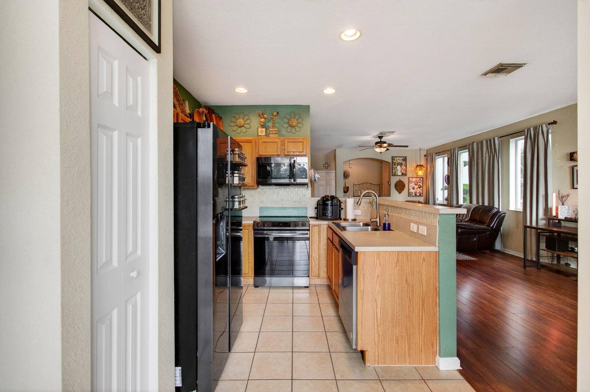 3167 Laurel Ridge Circle, Riviera Beach, FL 33404 29-web-or-mls-DSC_3303