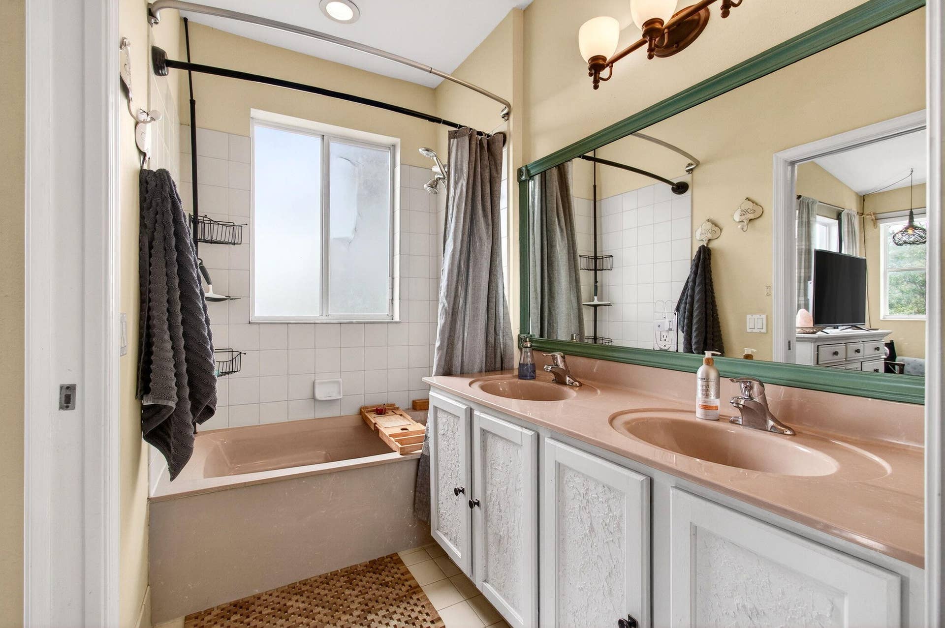 3167 Laurel Ridge Circle, Riviera Beach, FL 33404 51-web-or-mls-DSC_3033