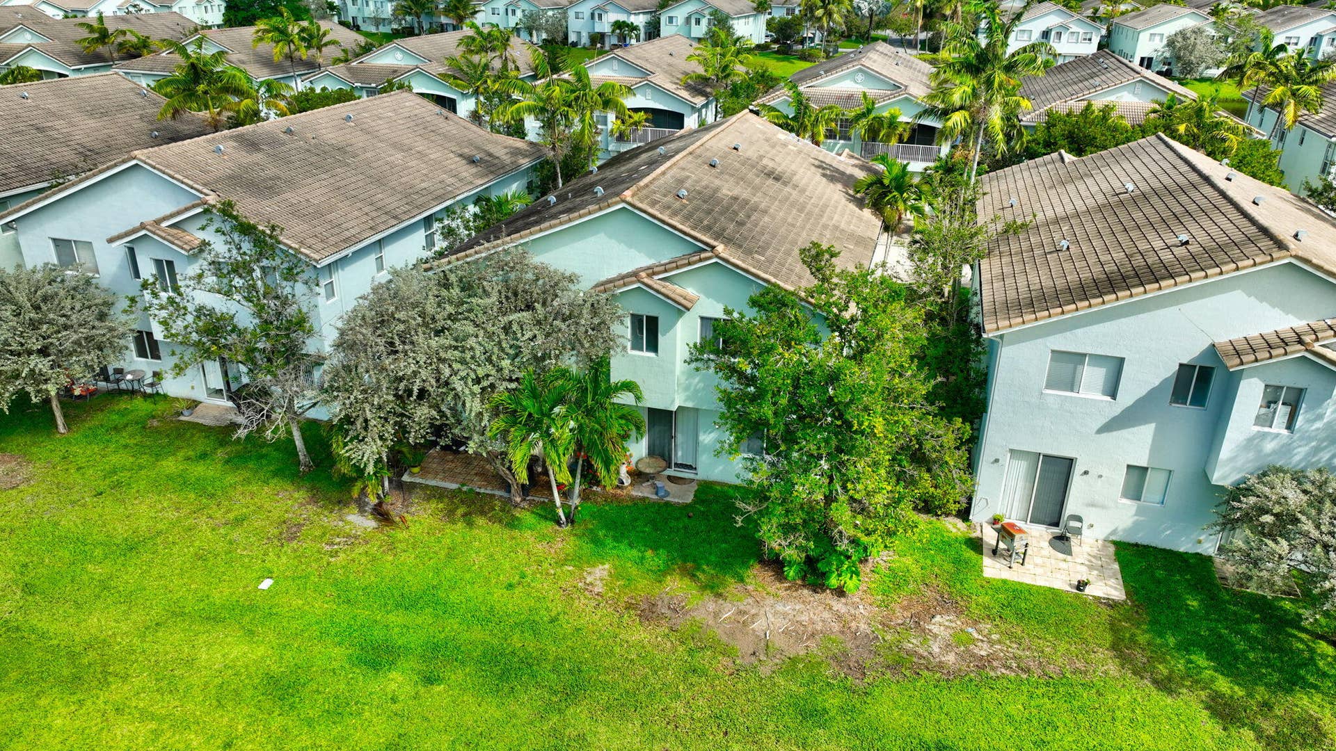 3167 Laurel Ridge Circle, Riviera Beach, FL 33404 92-web-or-mls-DJI_0089_90_91_92_93