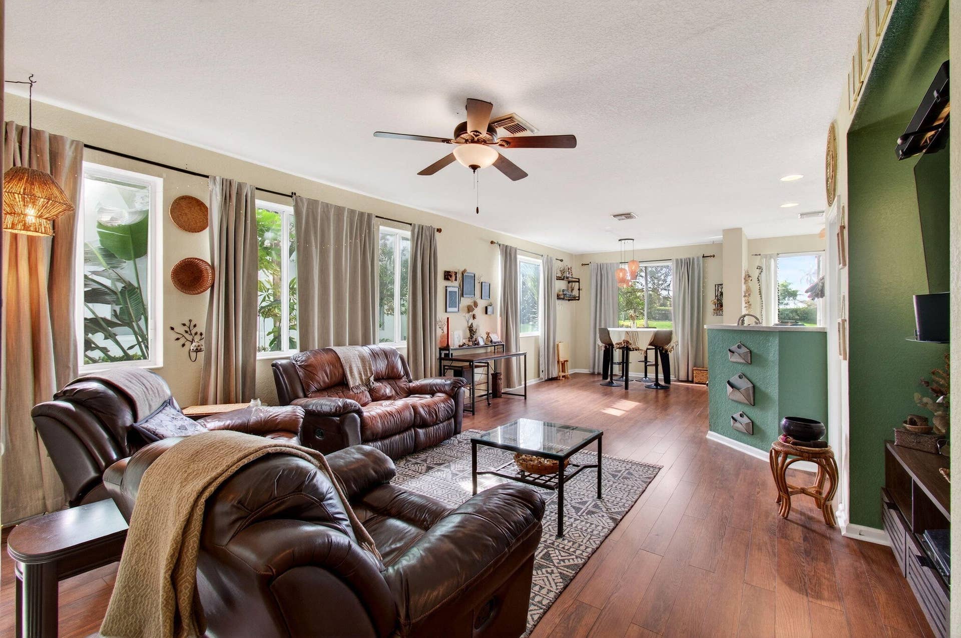 3167 Laurel Ridge Circle, Riviera Beach, FL 33404 16-web-or-mls-DSC_3218