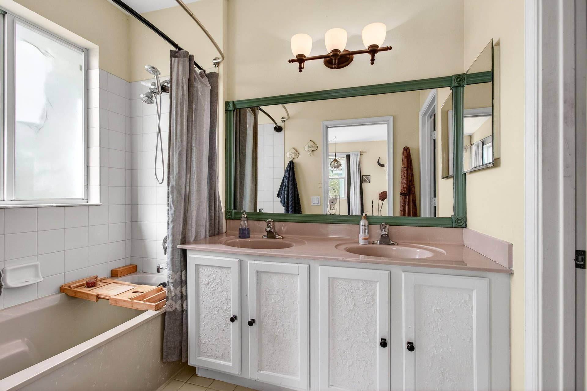 3167 Laurel Ridge Circle, Riviera Beach, FL 33404 50-web-or-mls-DSC_3023