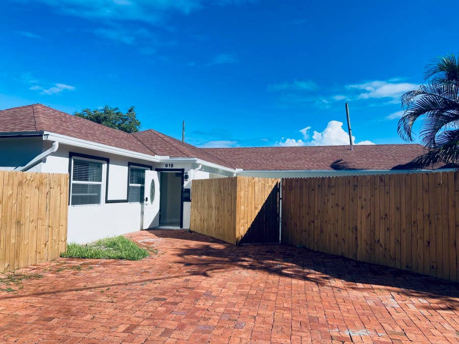 Property photo for 615 NE 2nd Avenue, Delray Beach, FL