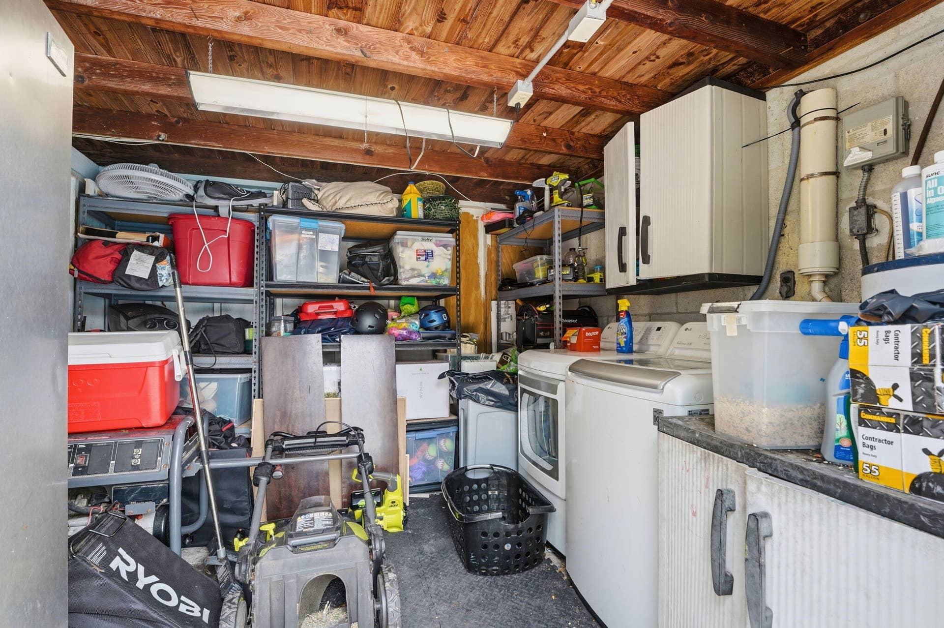 2725 NE 6th Avenue, Wilton Manors, FL 33334 Laundry Shed