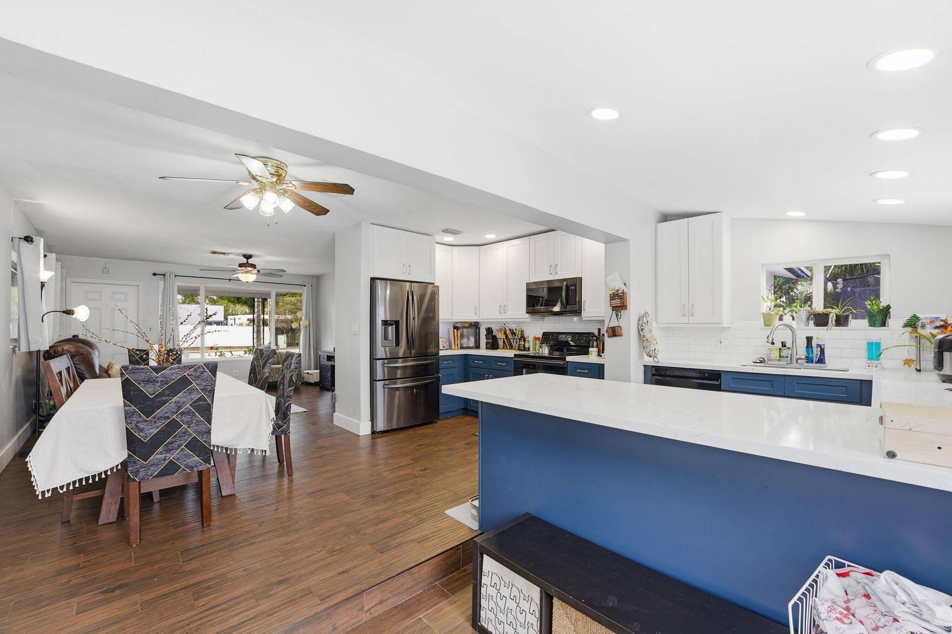 2725 NE 6th Avenue, Wilton Manors, FL 33334 Kitchen