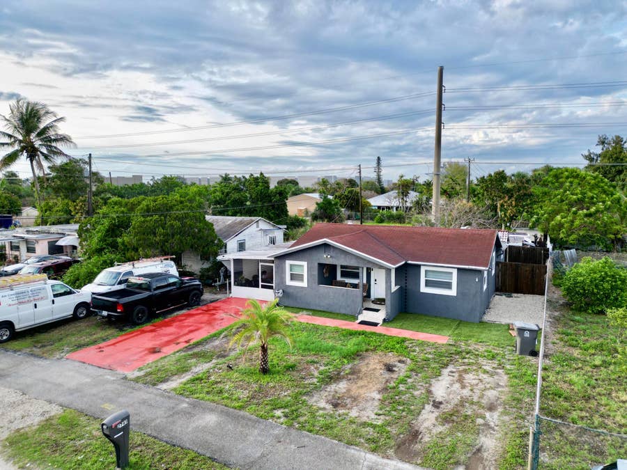 Property photo for 2743 Kentucky Street, West Palm Beach, FL