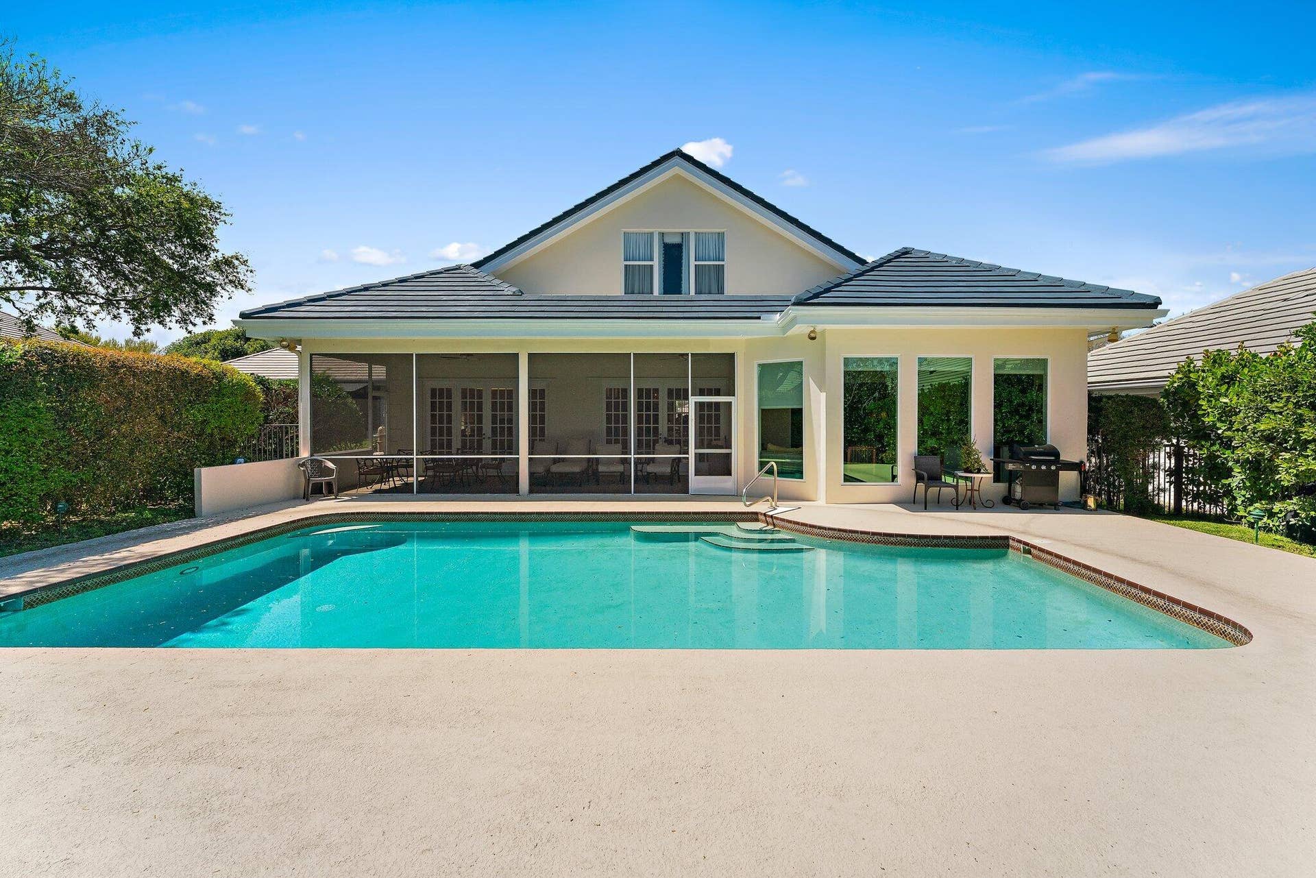 18515 SE Prestwick Lane, Tequesta, FL 33469 Rear Elevation