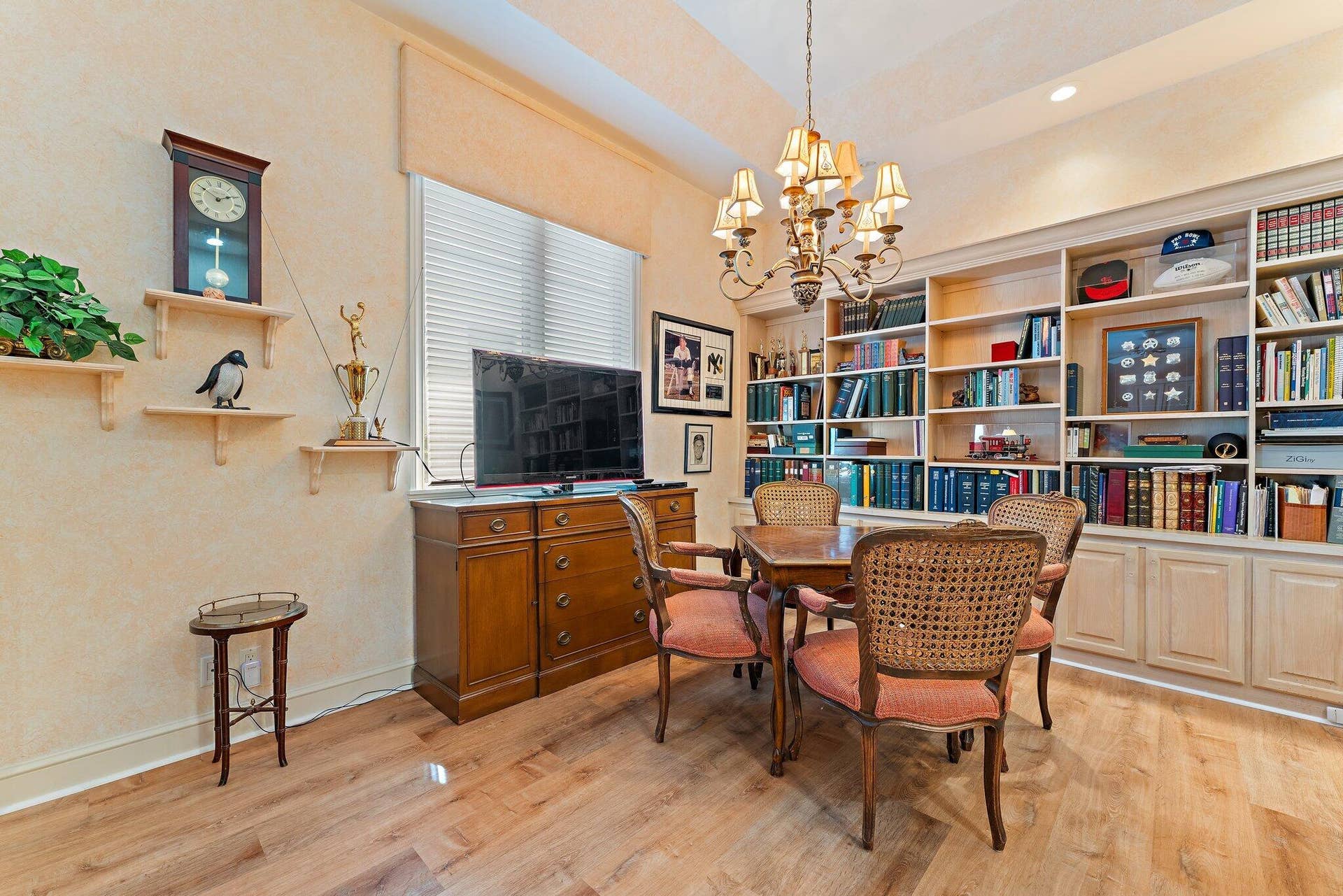 18515 SE Prestwick Lane, Tequesta, FL 33469 Living Room