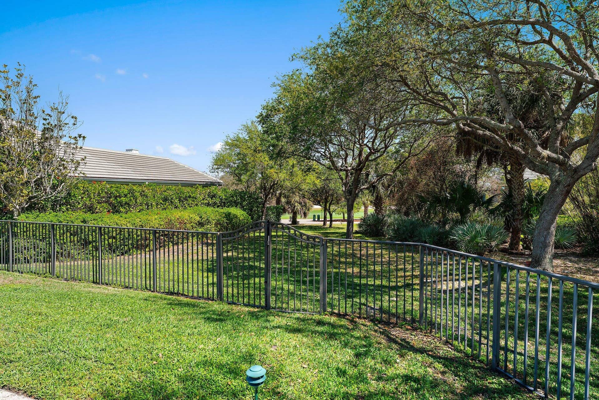 18515 SE Prestwick Lane, Tequesta, FL 33469 Back Yard View