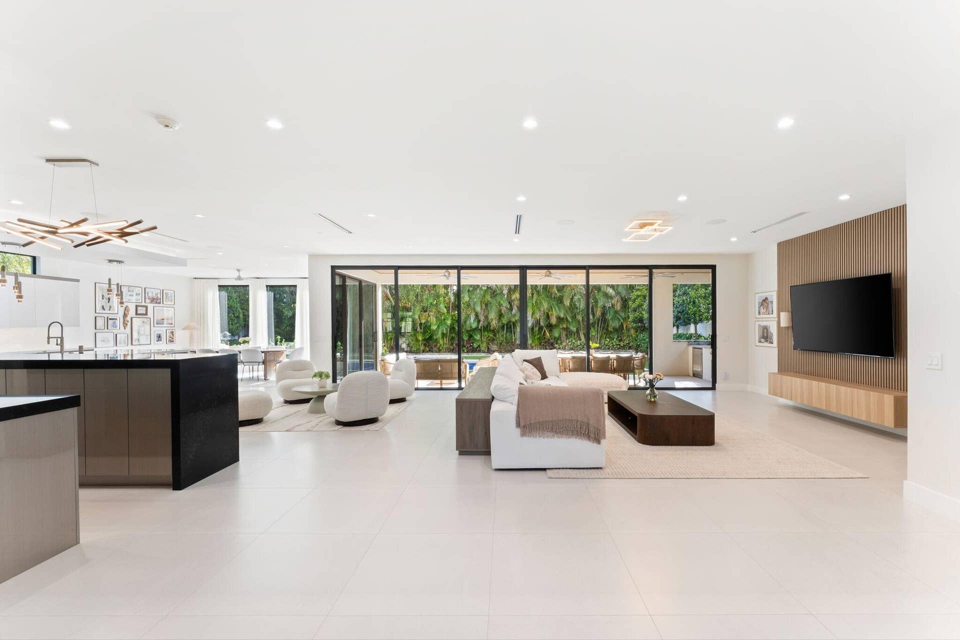 1032 SE 12th Way, Fort Lauderdale, FL 33316 1032.8