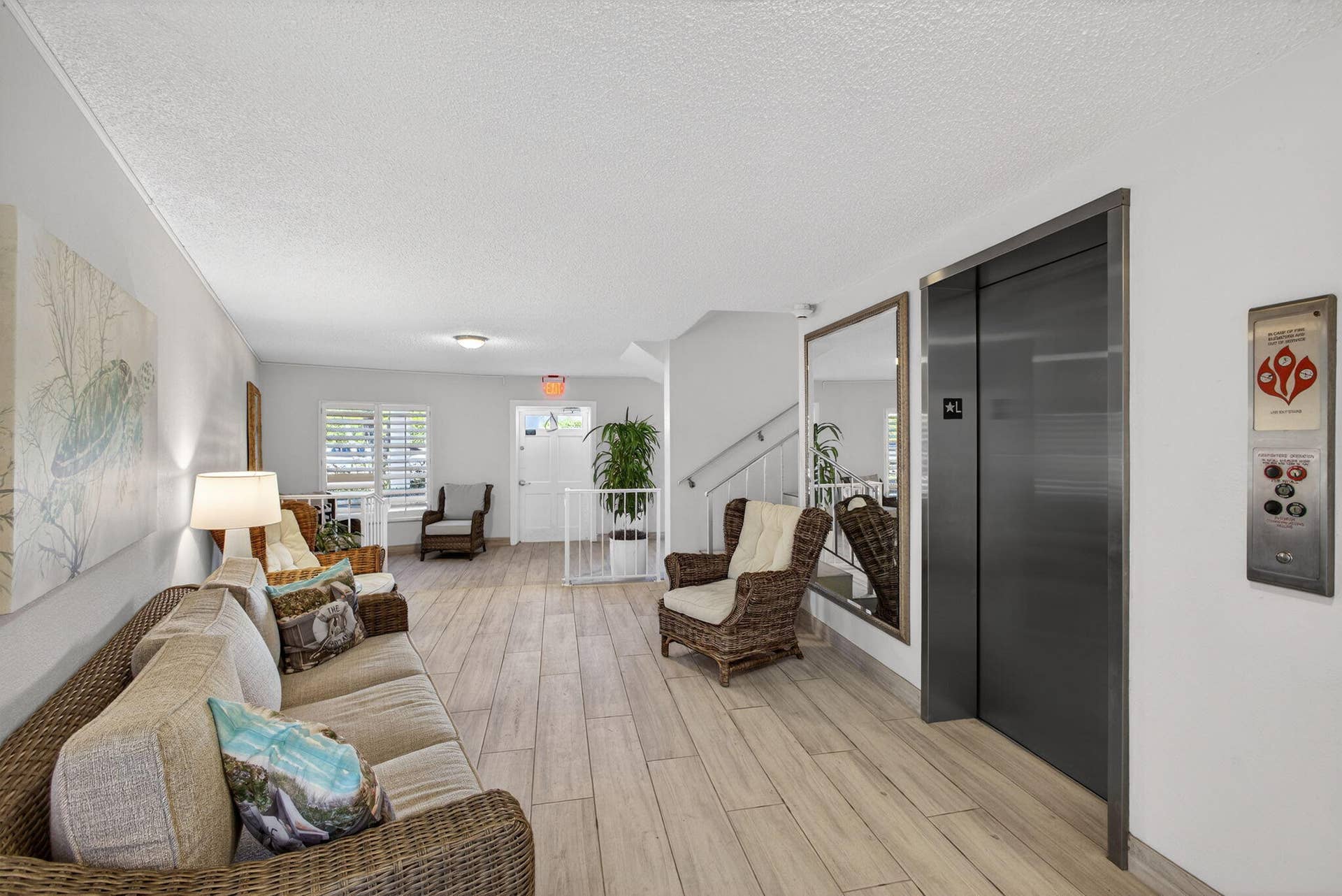 120 Celestial Way, #309, Juno Beach, FL 33408 54-1st Floor Lobby 3web-or-mls-5D1A6108