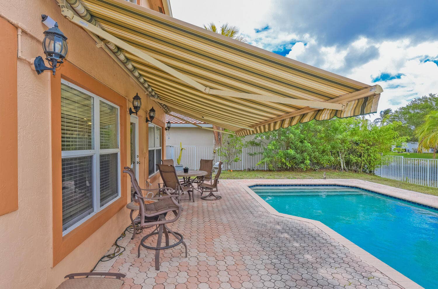 5049 NW 121st Drive, Coral Springs, FL 33076 9