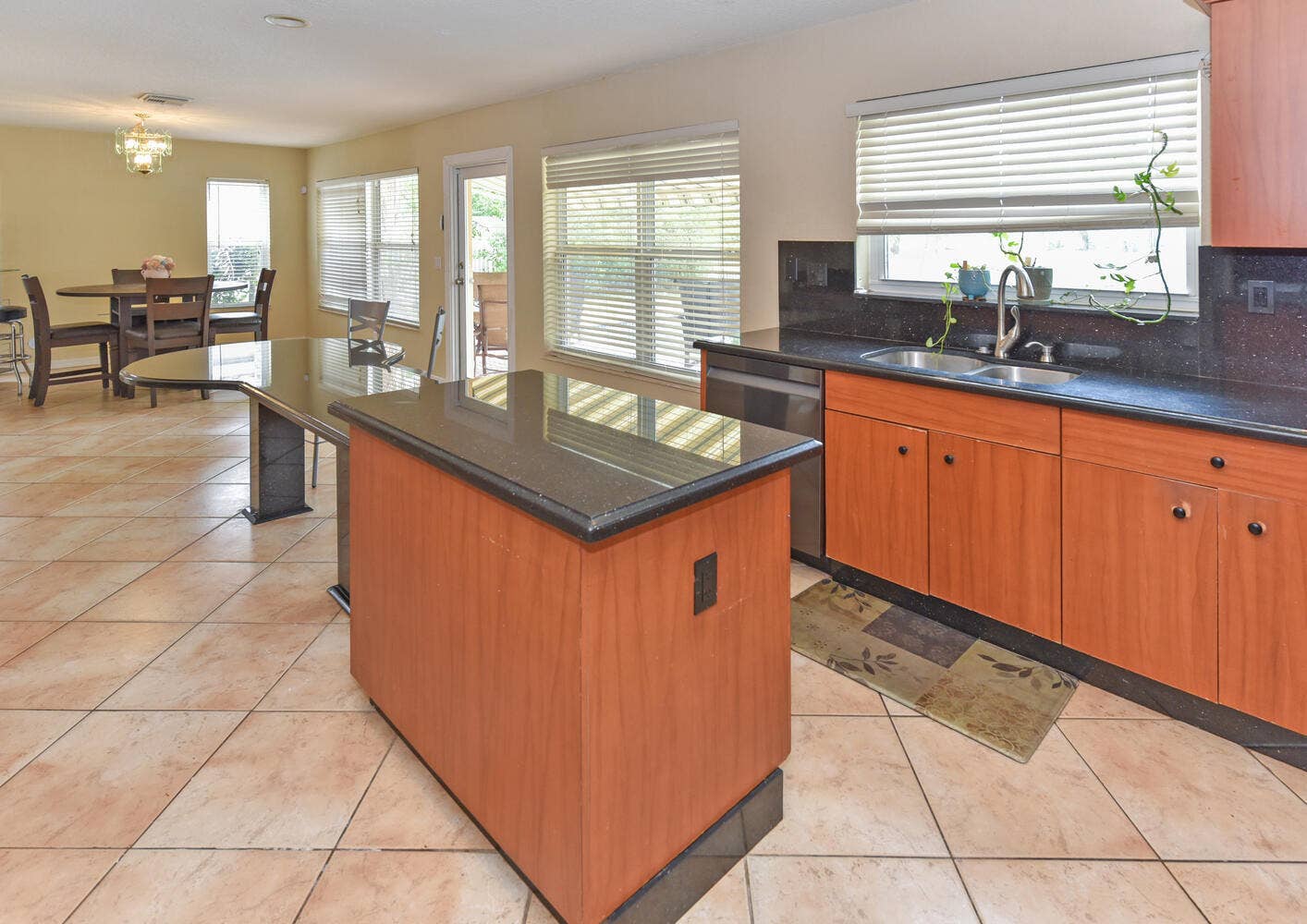 5049 NW 121st Drive, Coral Springs, FL 33076 5049 NW 121st Dr Coral Springs-large-015