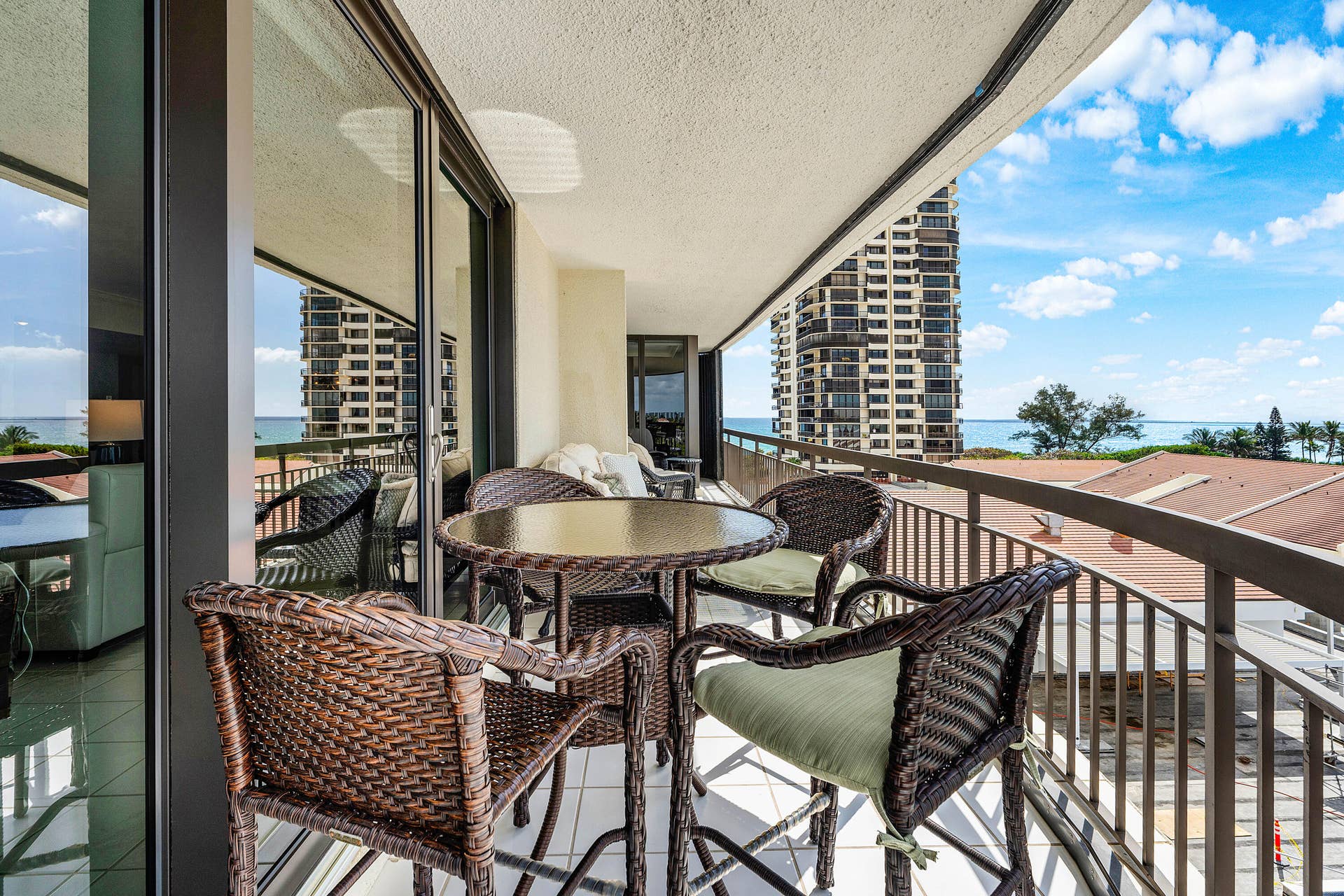 4100 N Ocean Drive, #504, Singer Island, FL 33404 040-4100NorthOceanDrive-504-RivieraBeach