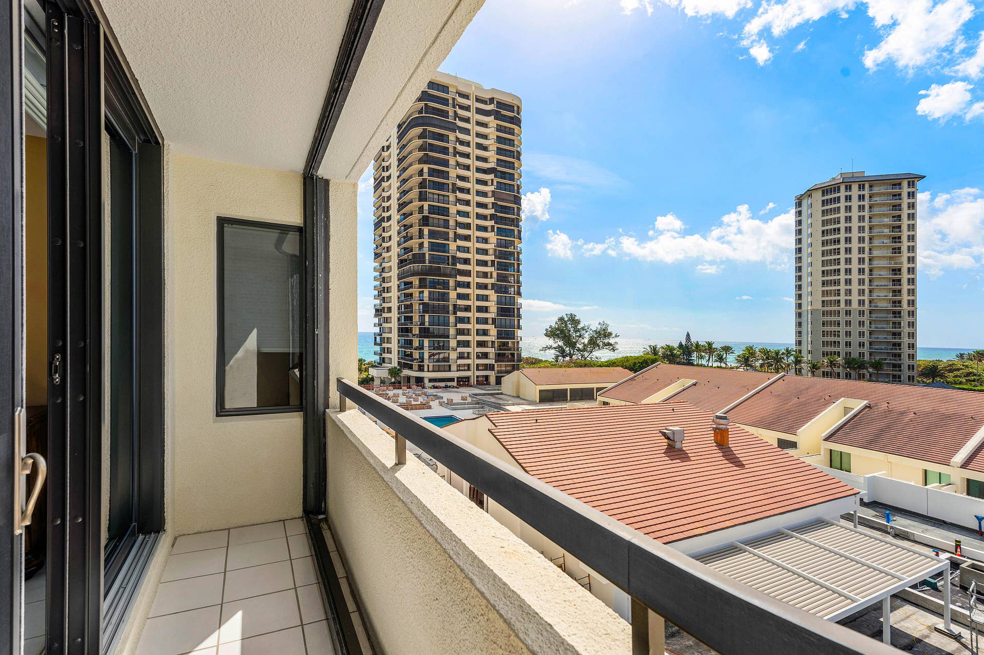 4100 N Ocean Drive, #504, Singer Island, FL 33404 026-4100NorthOceanDrive-504-RivieraBeach