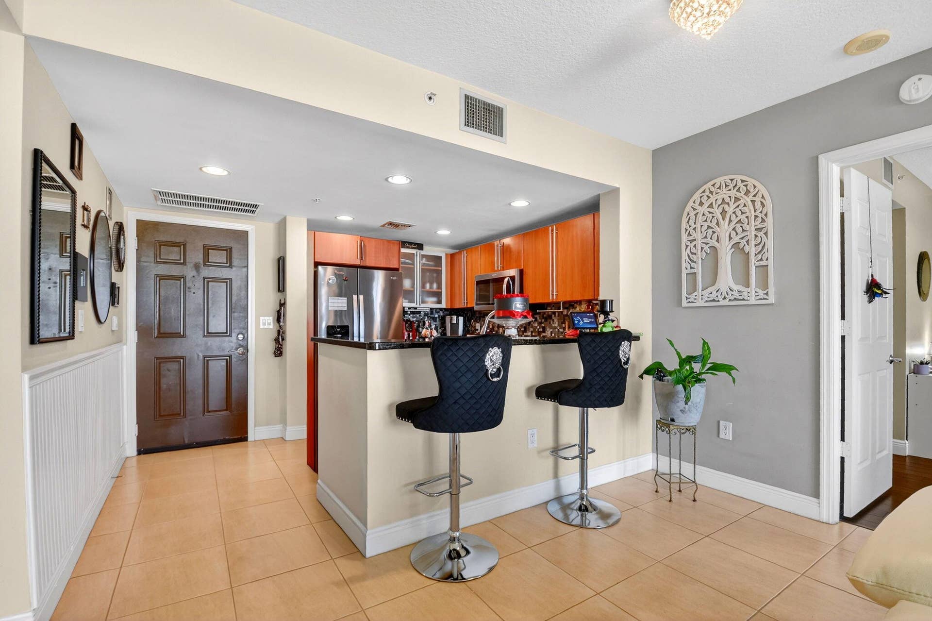610 Clematis Street, #608, West Palm Beach, FL 33401 2-web-or-mls-DSC_3467