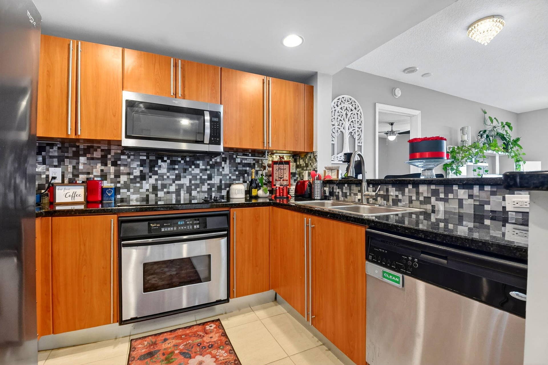 610 Clematis Street, #608, West Palm Beach, FL 33401 7-web-or-mls-DSC_3491