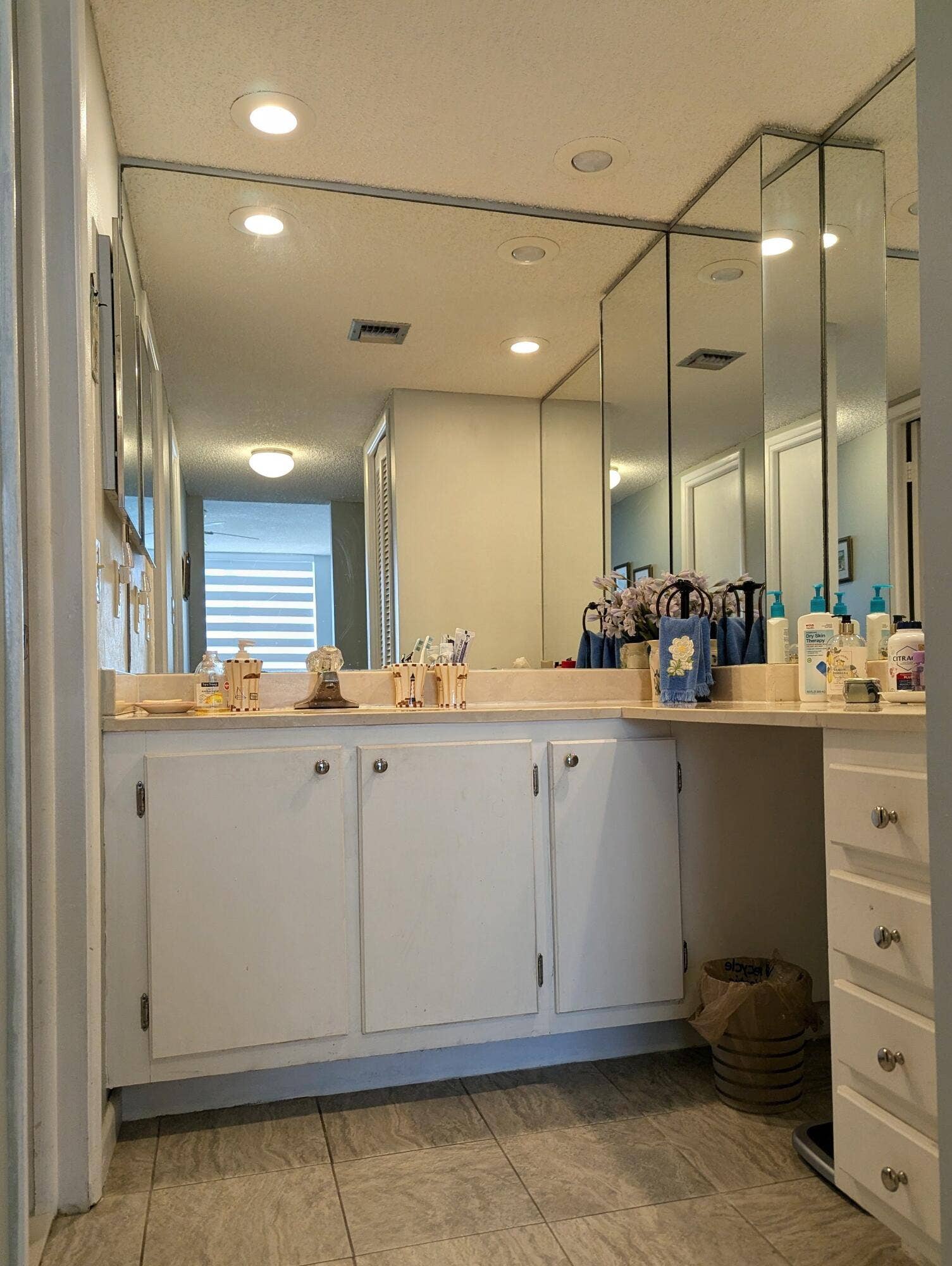 804 Cypress Boulevard, #208, Pompano Beach, Pompano Beach, FL 33069 Master Bath Vanity