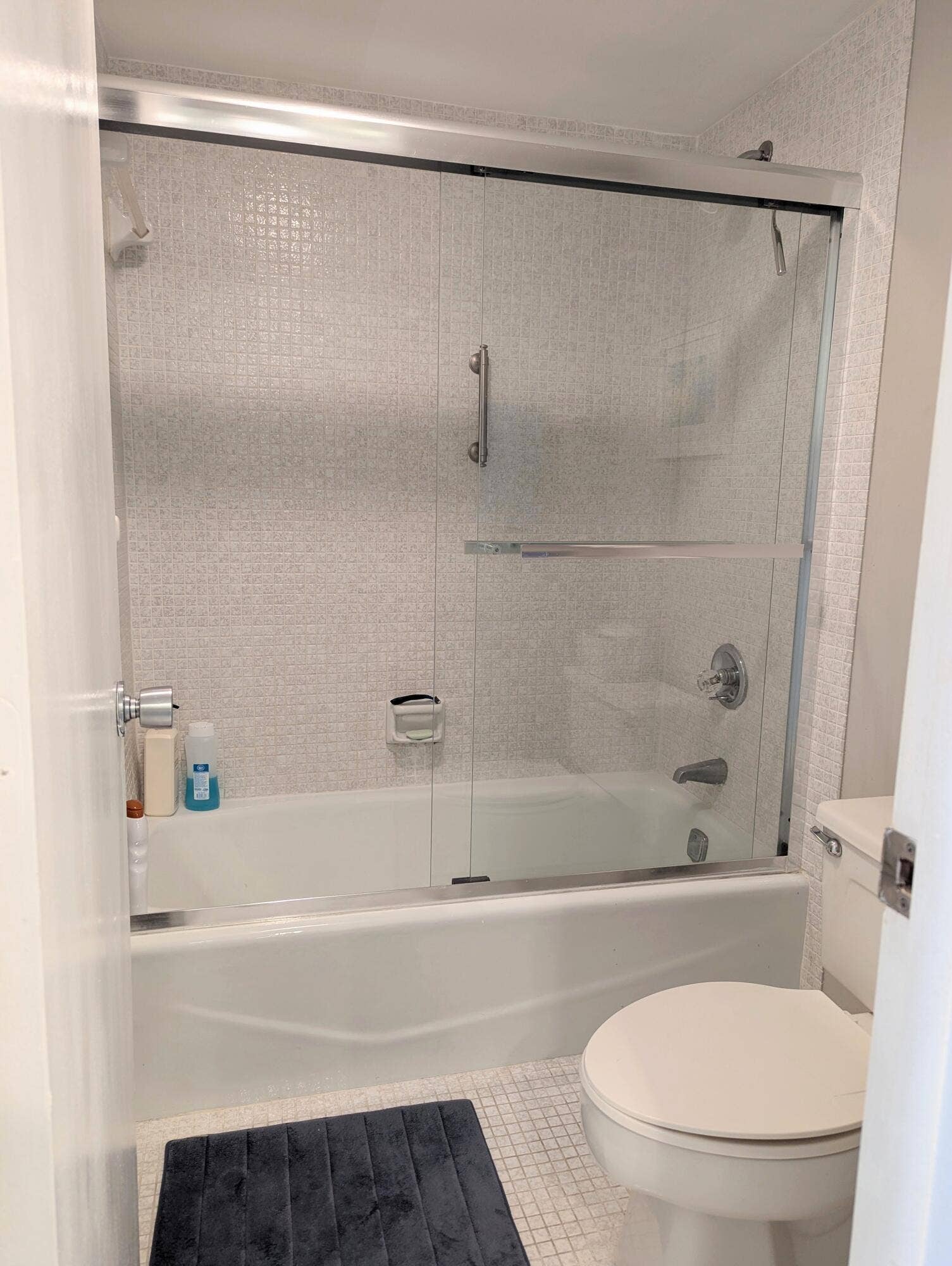 804 Cypress Boulevard, #208, Pompano Beach, Pompano Beach, FL 33069 Master Bath Tub Shower Combo