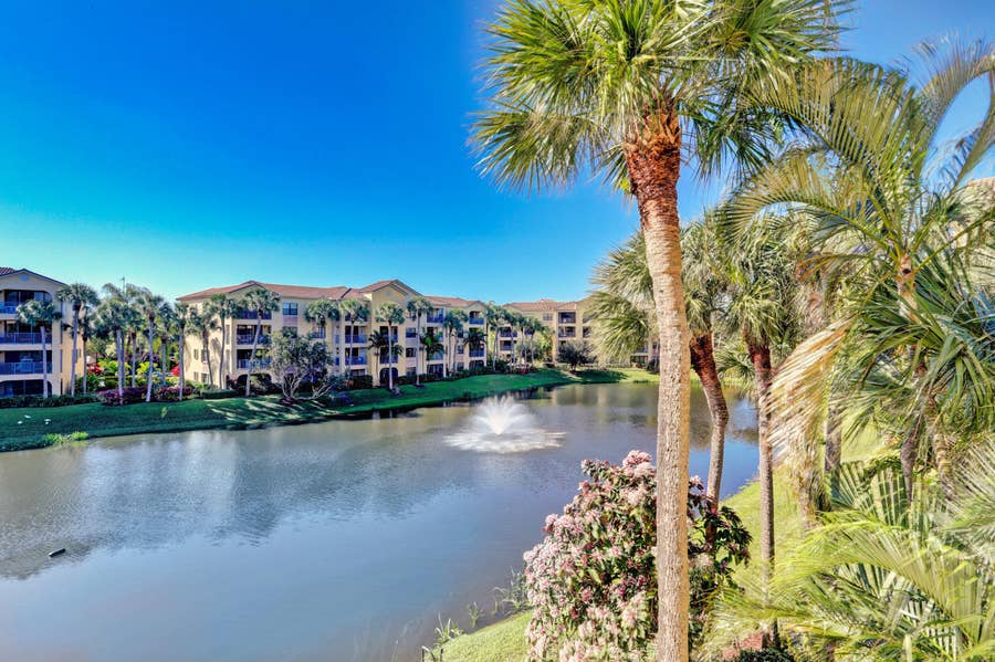Property photo for 800 Uno Lago Drive, #305, Juno Beach, FL