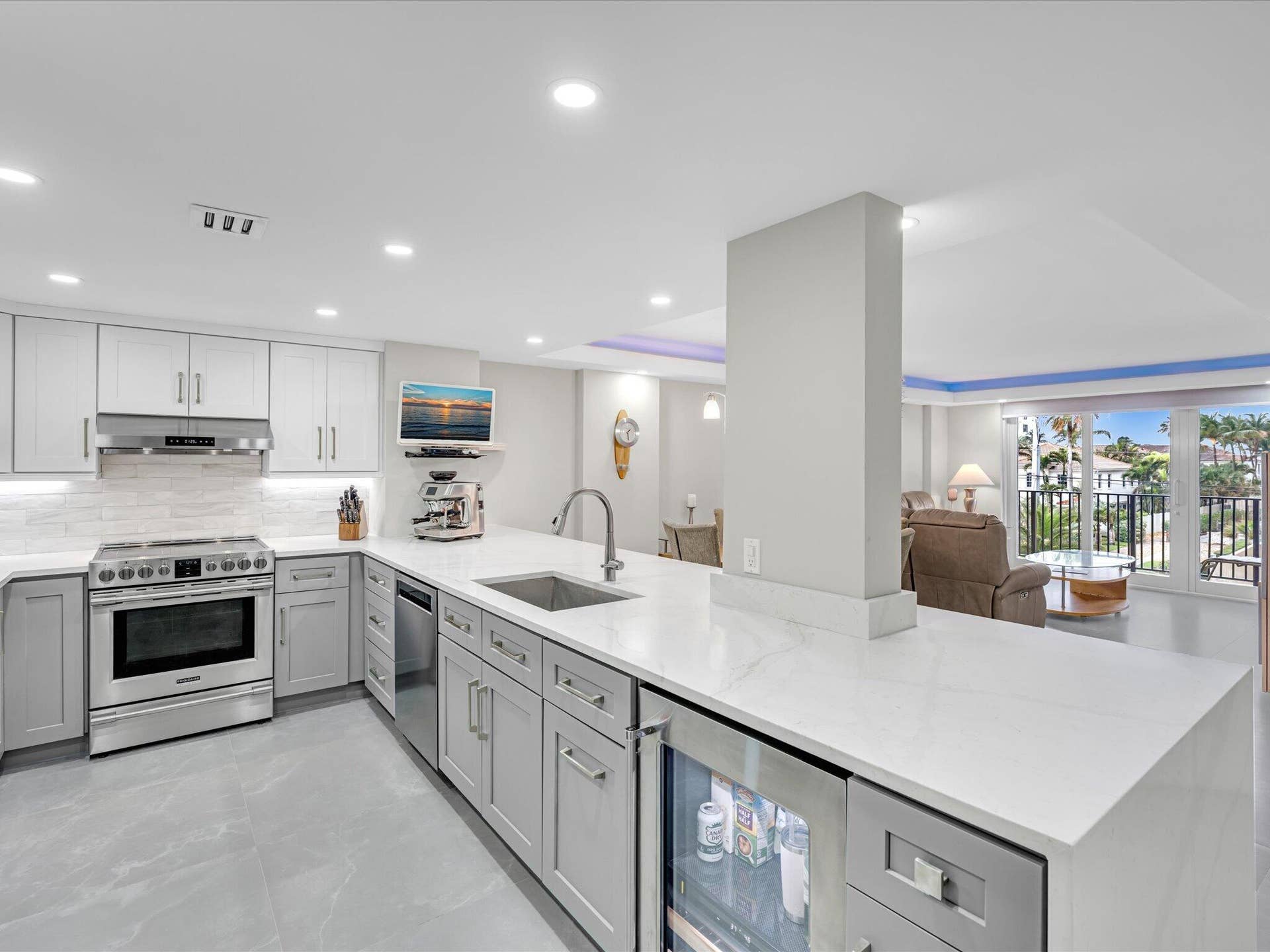 1150 Hillsboro Mile, #302, Hillsboro Beach, FL 33062 09-FPP00646