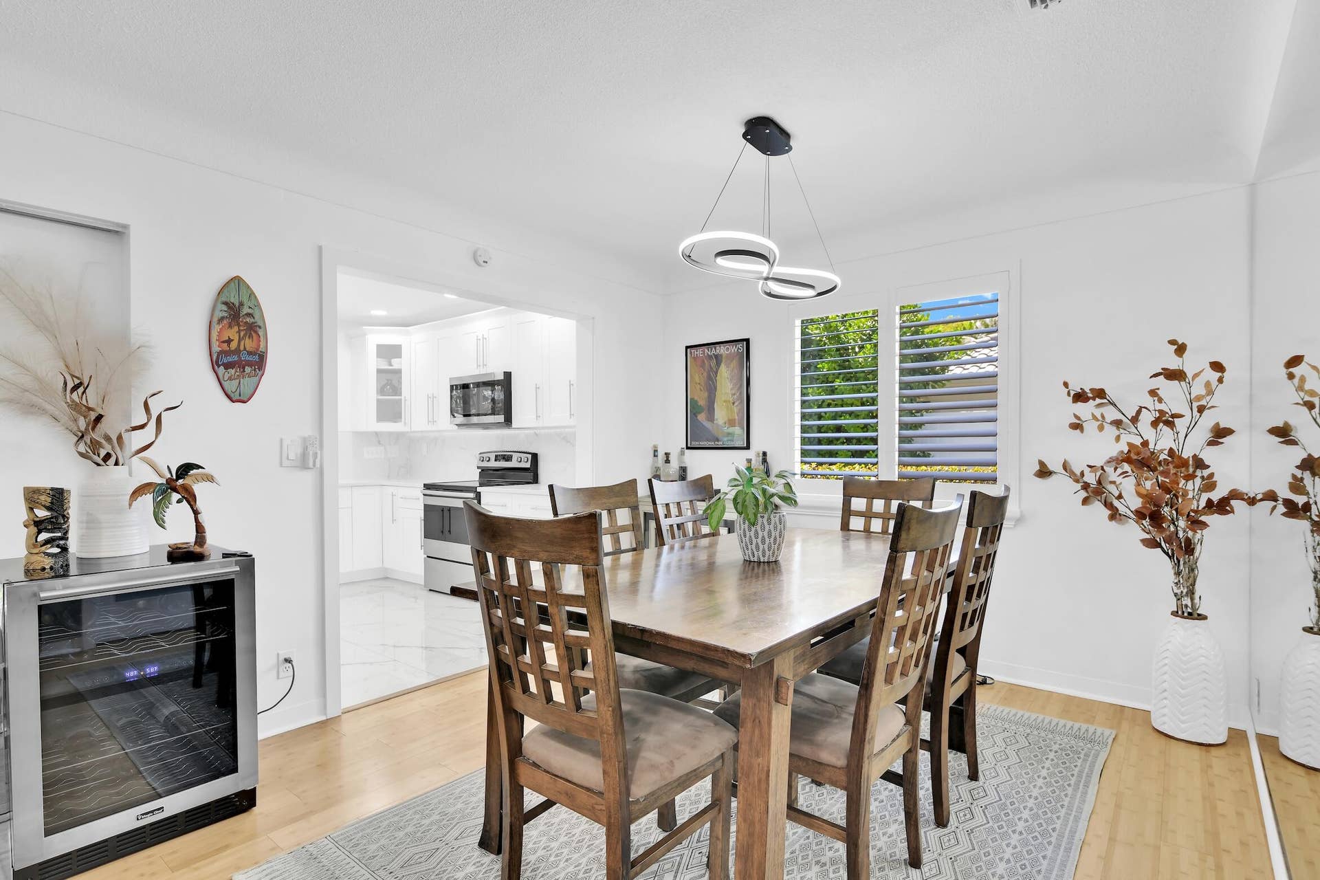 798 E Boca Raton Road, Boca Raton, FL 33432 Dining area