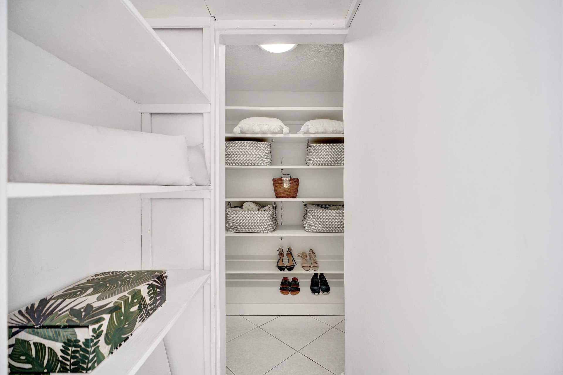 Walk-in Closet