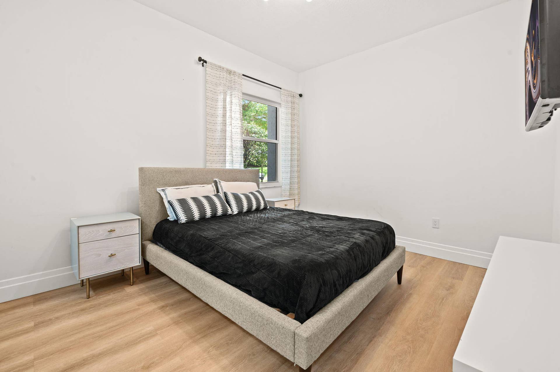 35-web-or-mls-13185-sw-44th-st