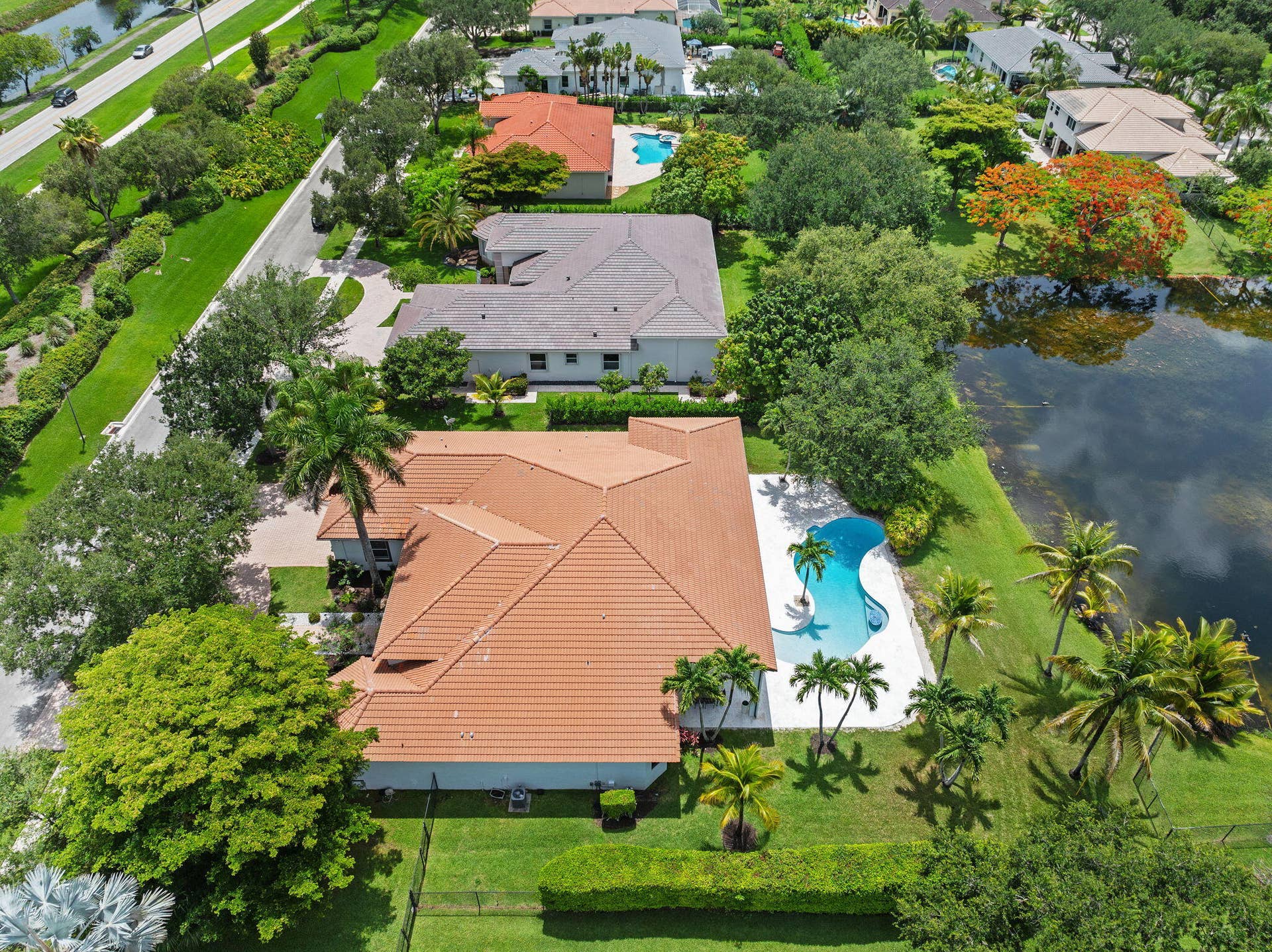 47-web-or-mls-13185-sw-44th-st