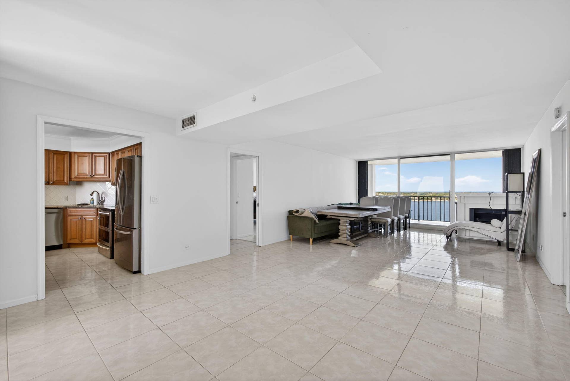 134 Lakeshore Drive, #T14, North Palm Beach, FL 33408 17-web-or-mls-5D1A7667